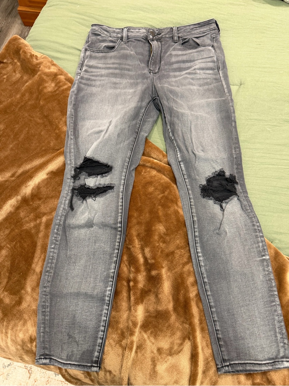 American Eagle Outfitters Gray Distressed Skinny Jeans with Black Patch Rips